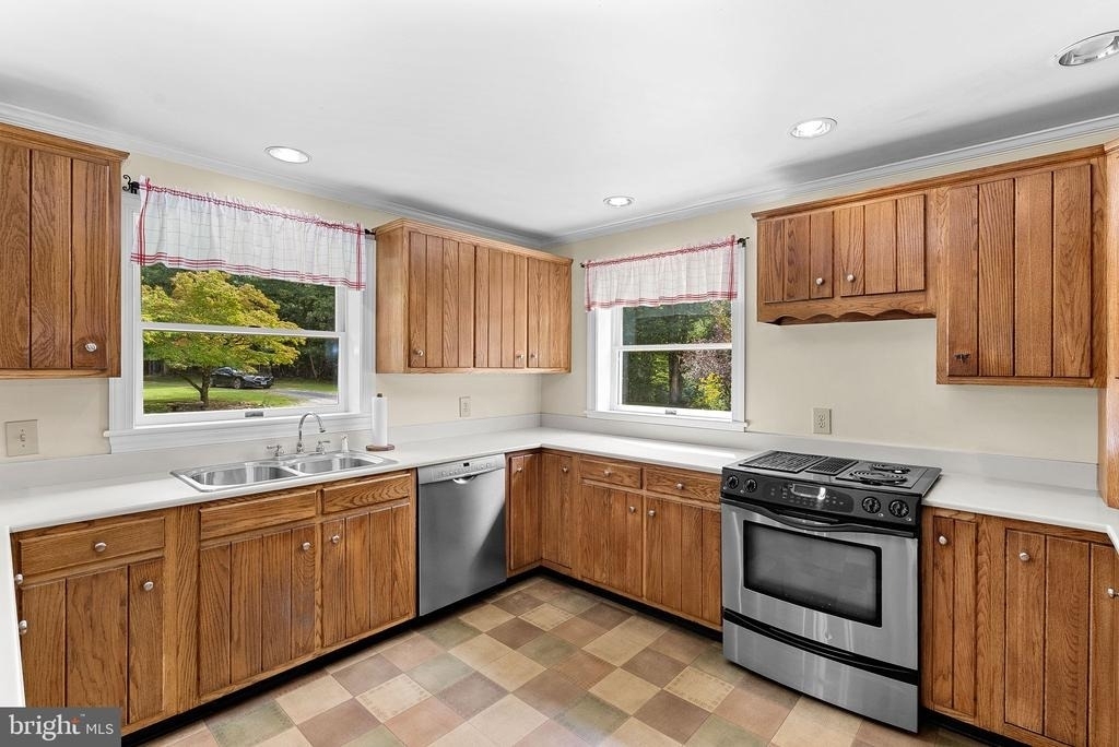 422 Duke Lane - Photo 22