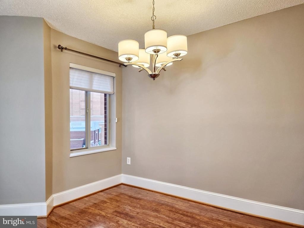 2181 Jamieson Avenue - Photo 17