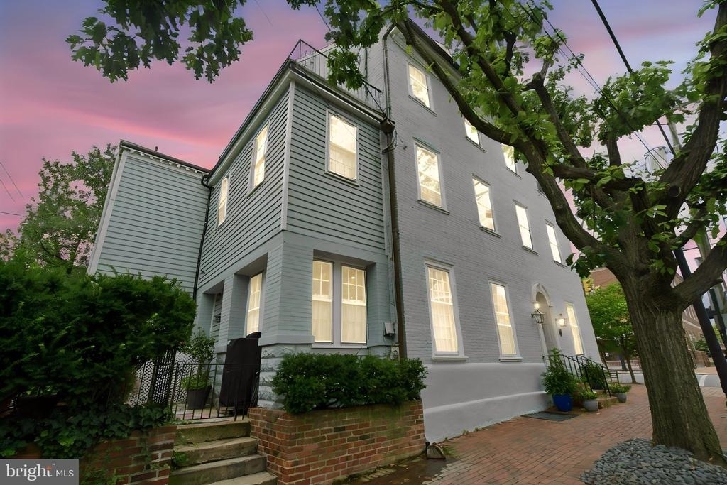 520 Prince Street - Photo 2