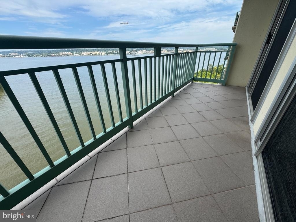 501 Slaters Lane - Photo 9