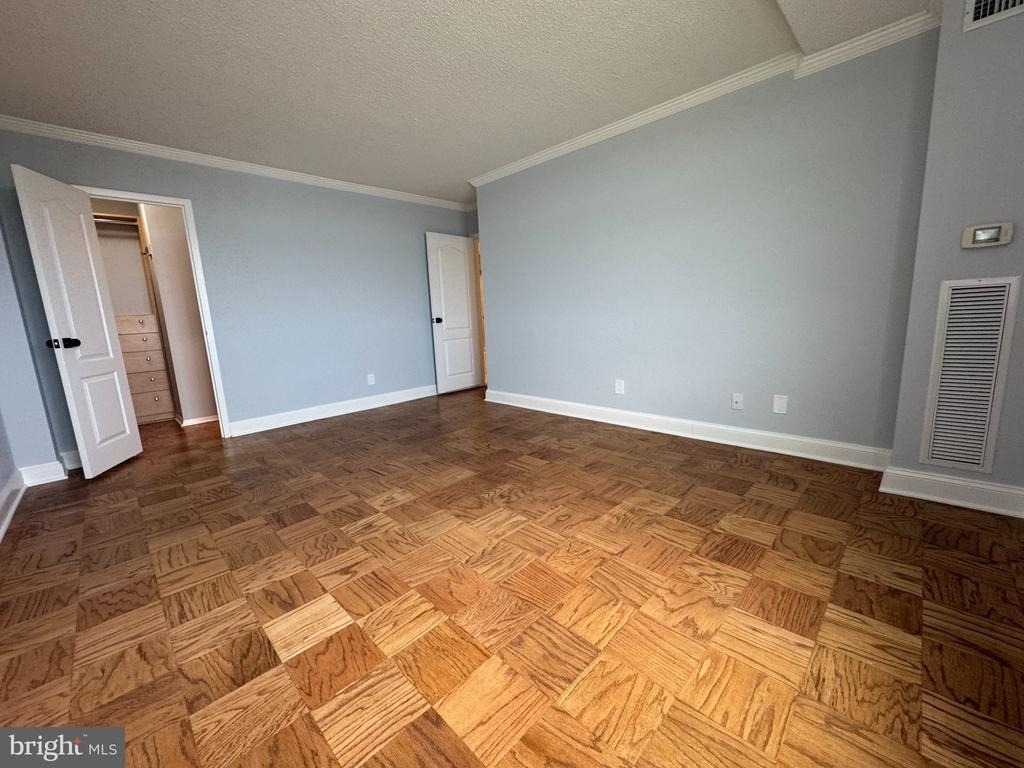 501 Slaters Lane - Photo 43