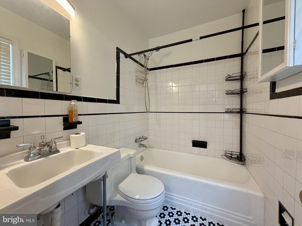 2811 Valley Drive - Photo 18