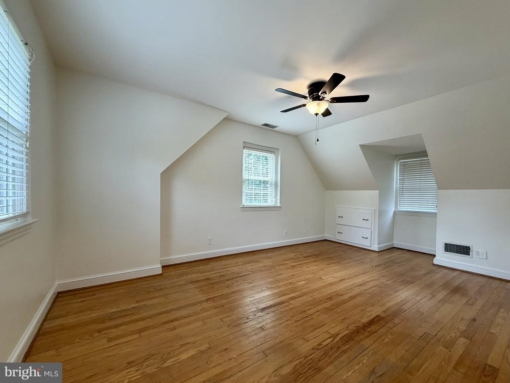 2811 Valley Drive - Photo 17