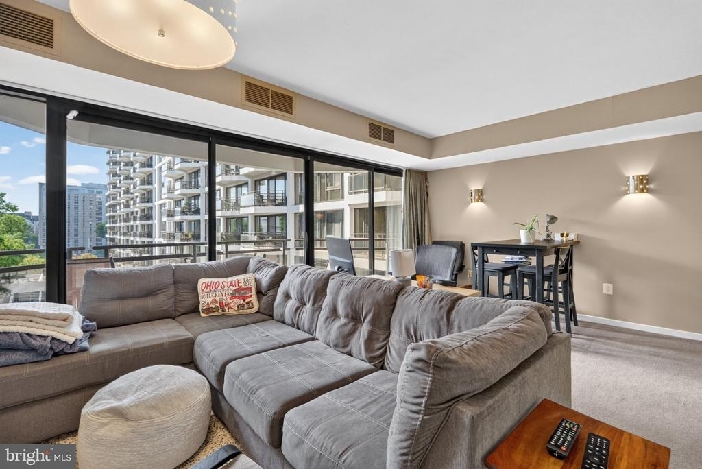 1530 Key Boulevard - Photo 7