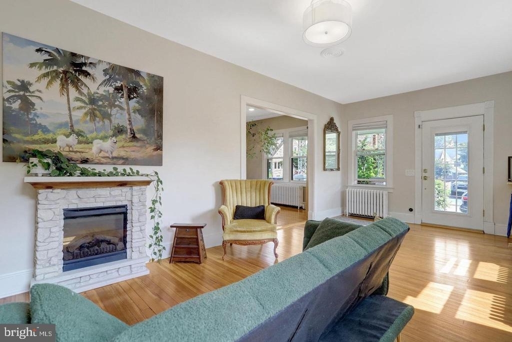 915 20th Street S - Photo 9