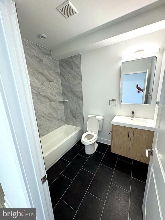 2524 Cecil B Moore Avenue - Photo 14