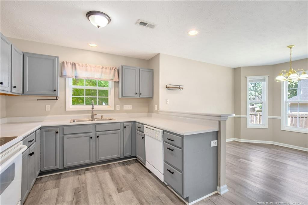 1406 Averton Court - Photo 8