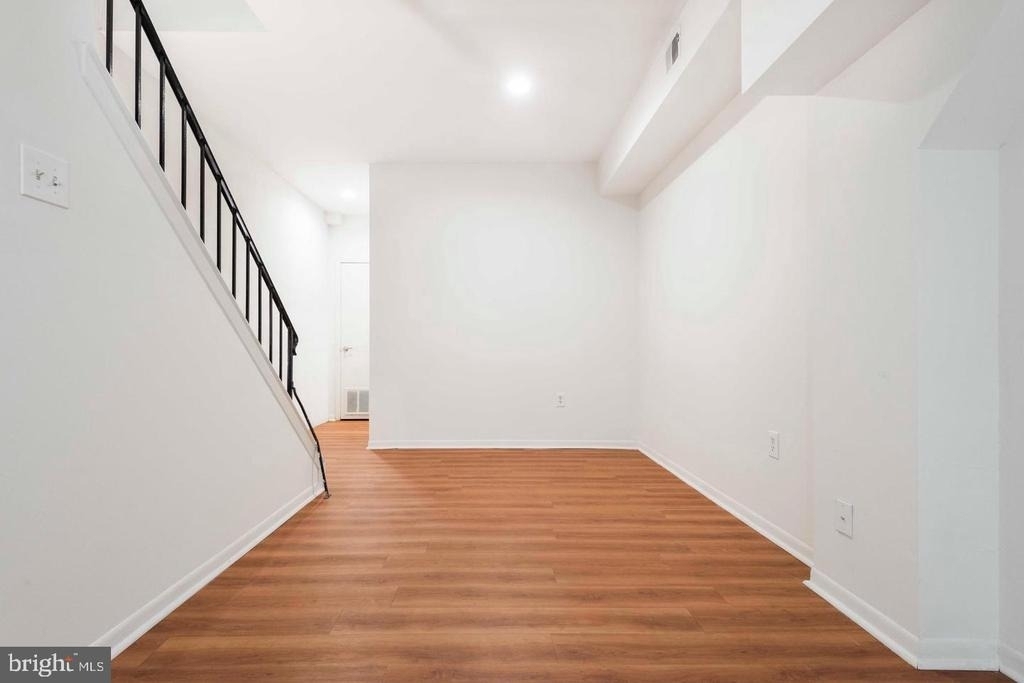 2031-5 South Street - Photo 17