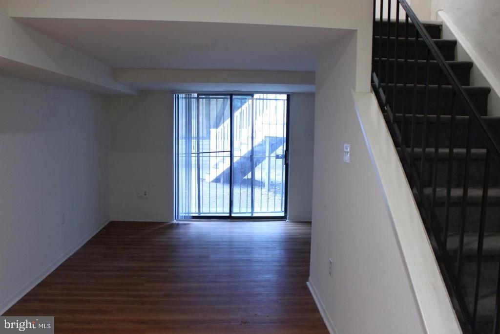 2031-5 South Street - Photo 10