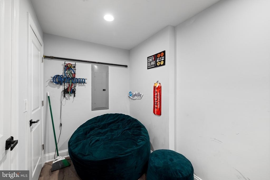 1535 S Capitol Street - Photo 22