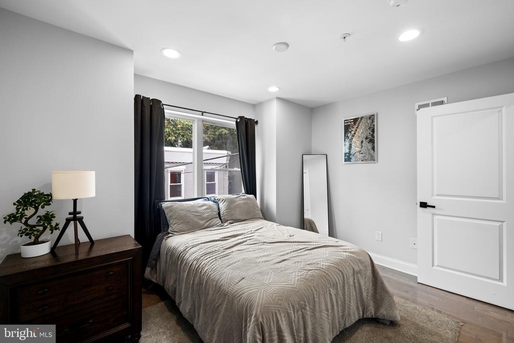 1535 S Capitol Street - Photo 11