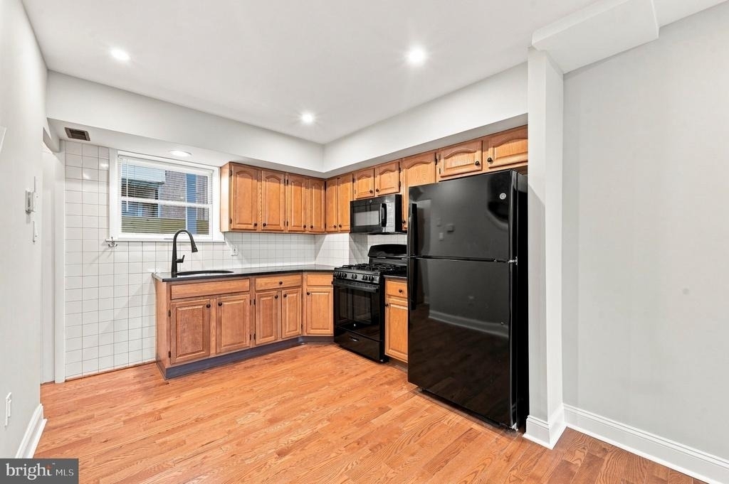 3256 Emery Street - Photo 5