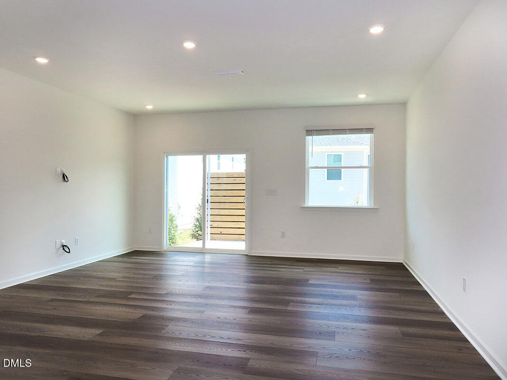 2206 Rabbitbrush Street - Photo 3