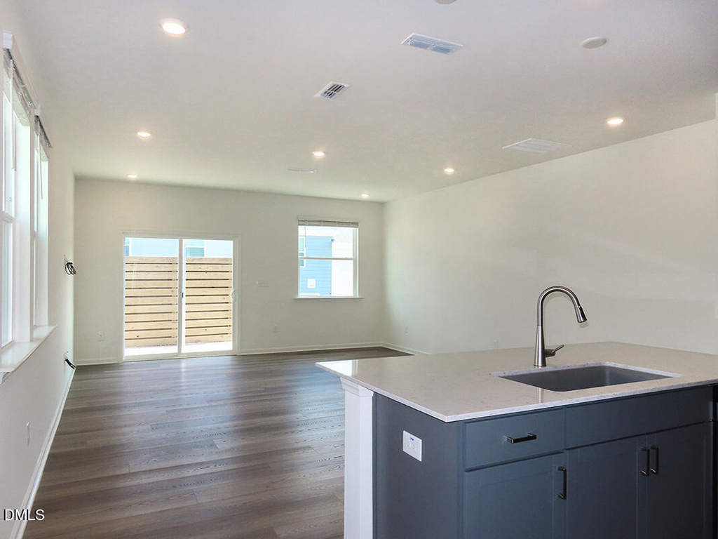 2206 Rabbitbrush Street - Photo 5