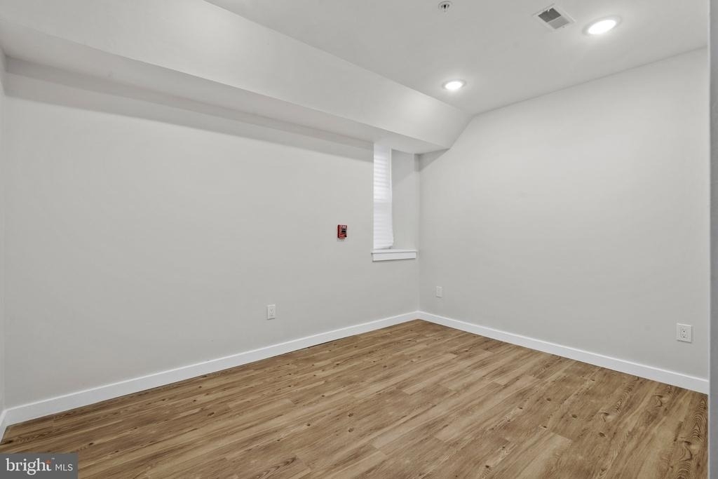 871 N Preston Street - Photo 7