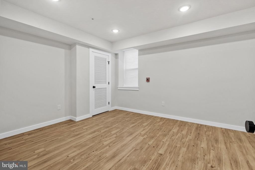 871 N Preston Street - Photo 8