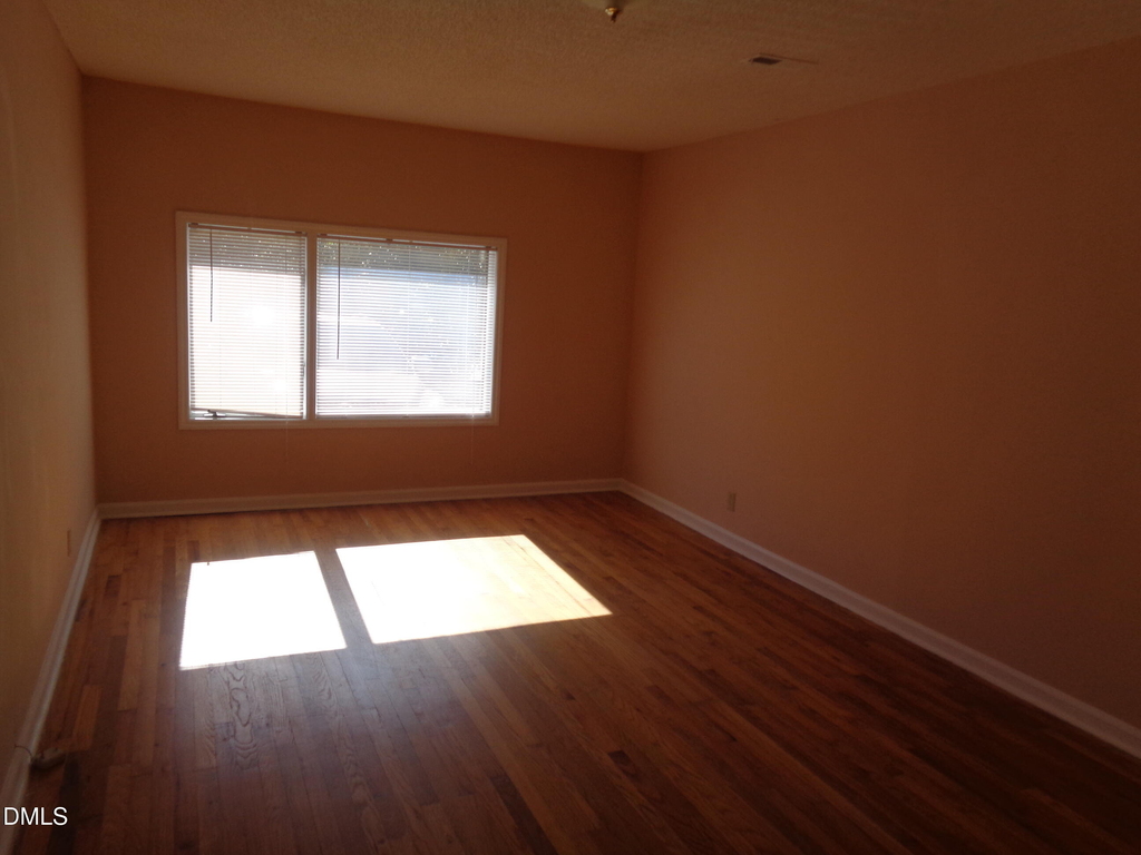 4360 Hunters Club Drive - Photo 5