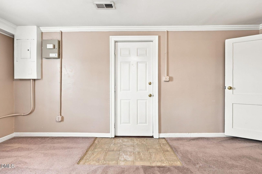 101 E Woodall Street - Photo 2