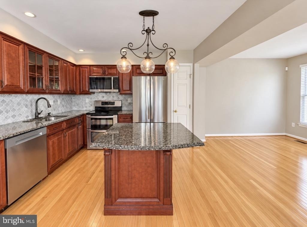 200 Georges Court - Photo 11