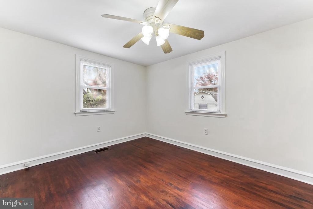 2910 Naamans Creek Road - Photo 4