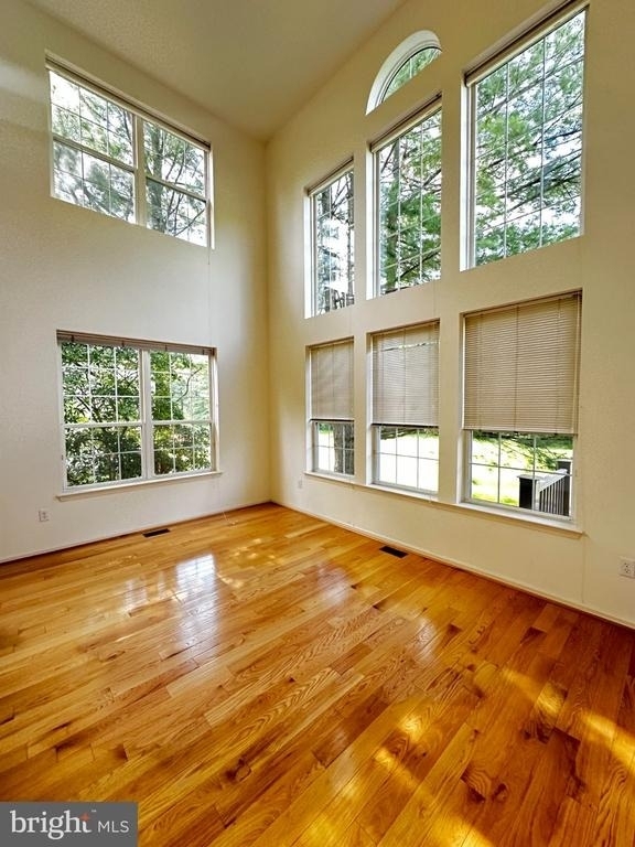 92 Dispatch Drive - Photo 2