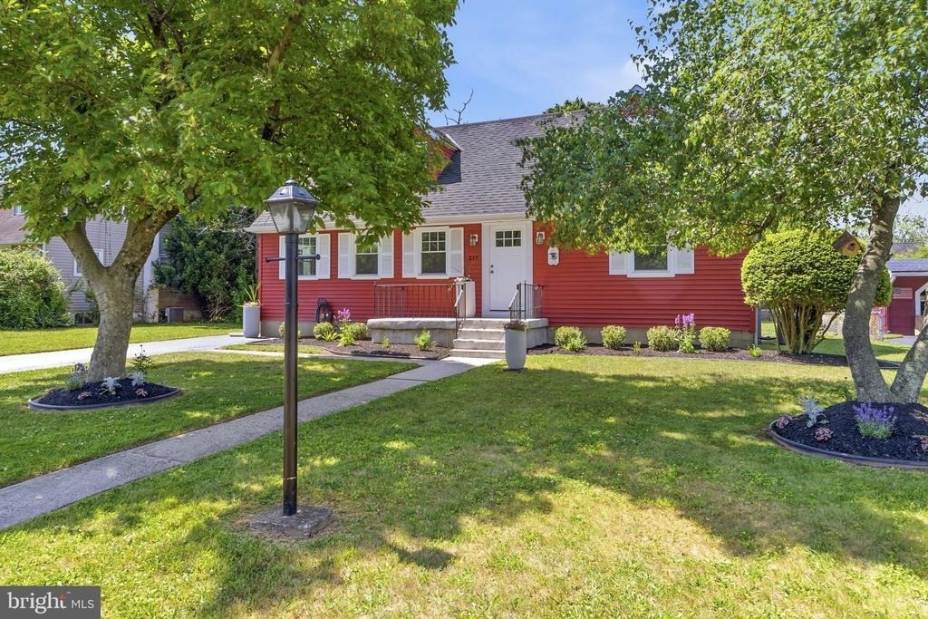 217 Nancy Lane - Photo 1