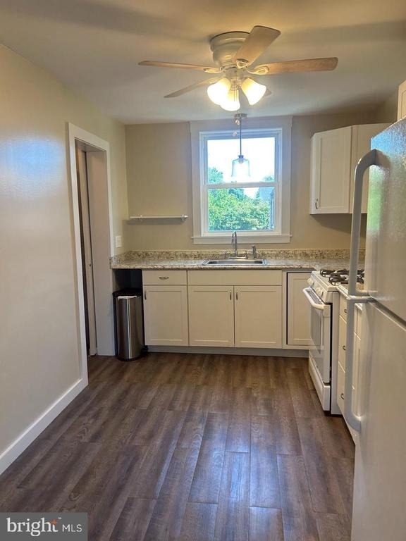 613 Broadway - Photo 3