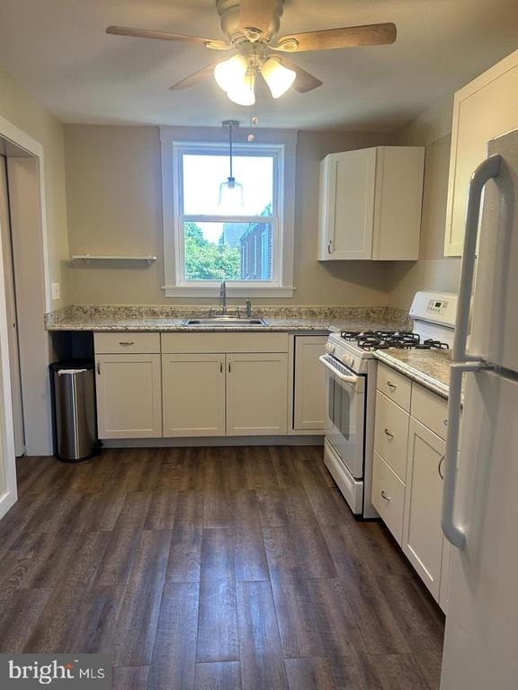 613 Broadway - Photo 6
