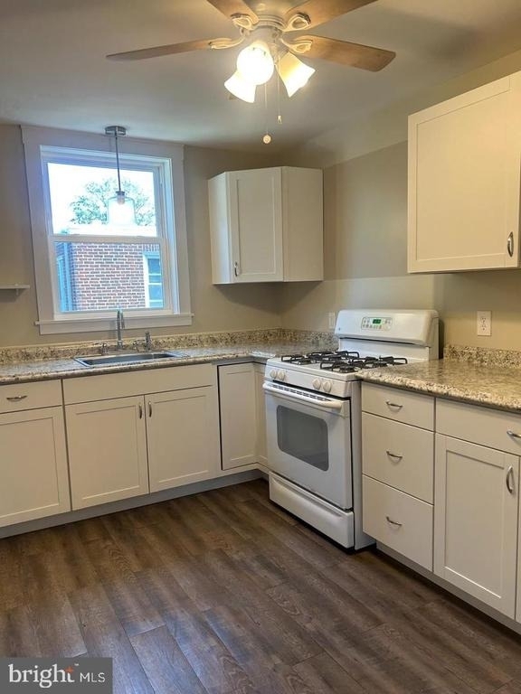 613 Broadway - Photo 5