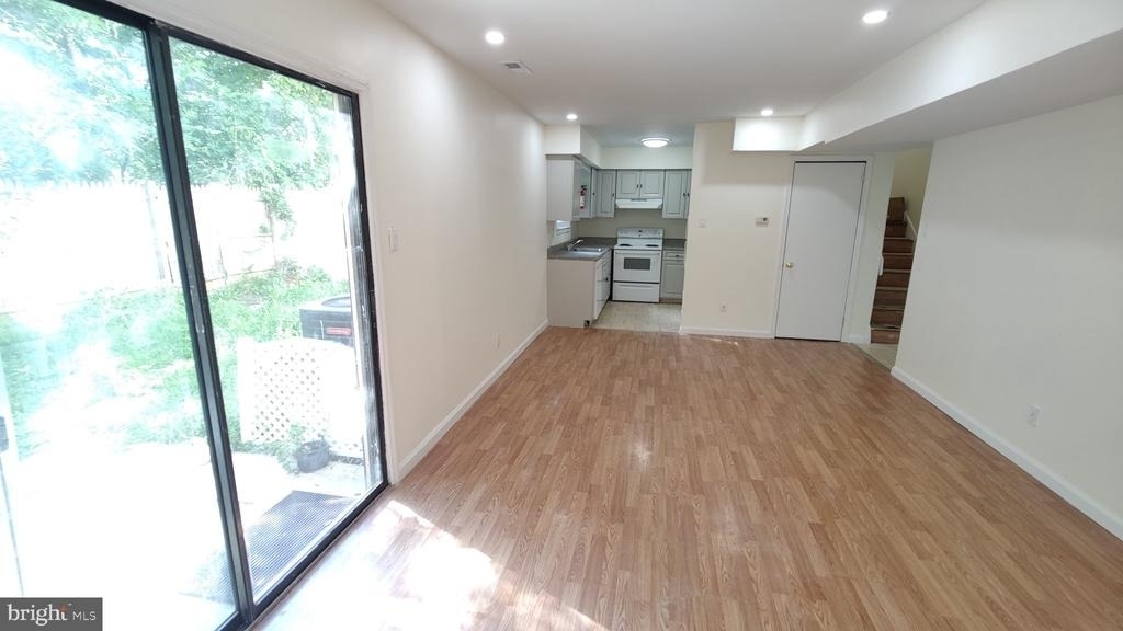 6 Buttonwood Road - Photo 2