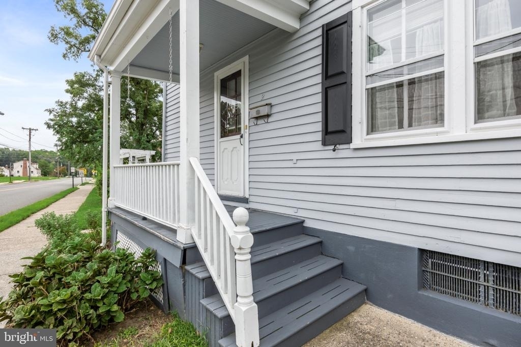 2 Allen Avenue - Photo 0