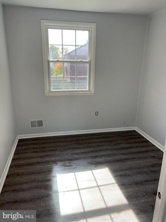 12914 Claxton Drive - Photo 9