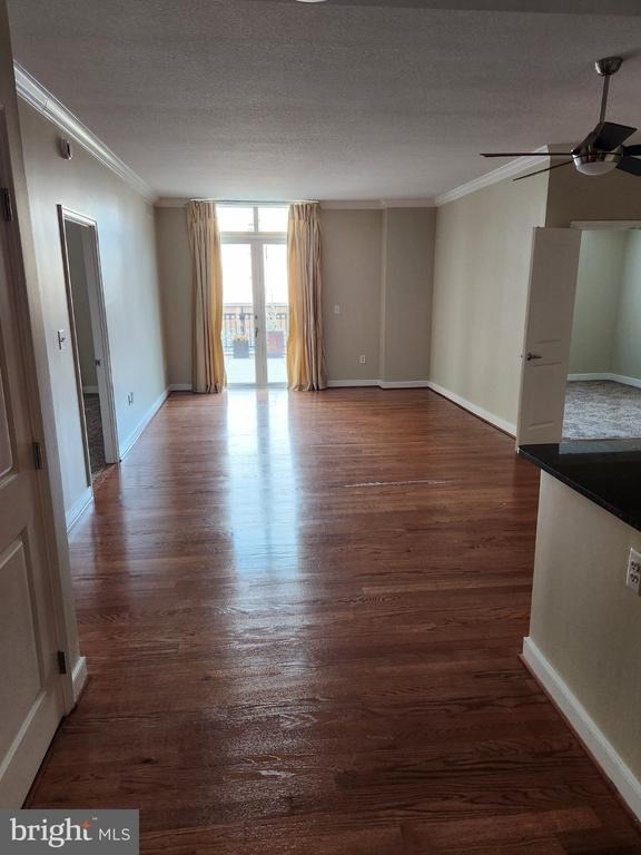 155 Potomac Passage - Photo 16