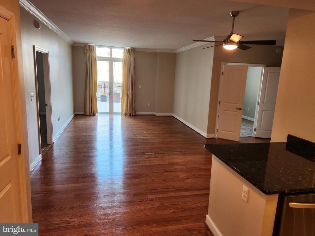 155 Potomac Passage - Photo 17