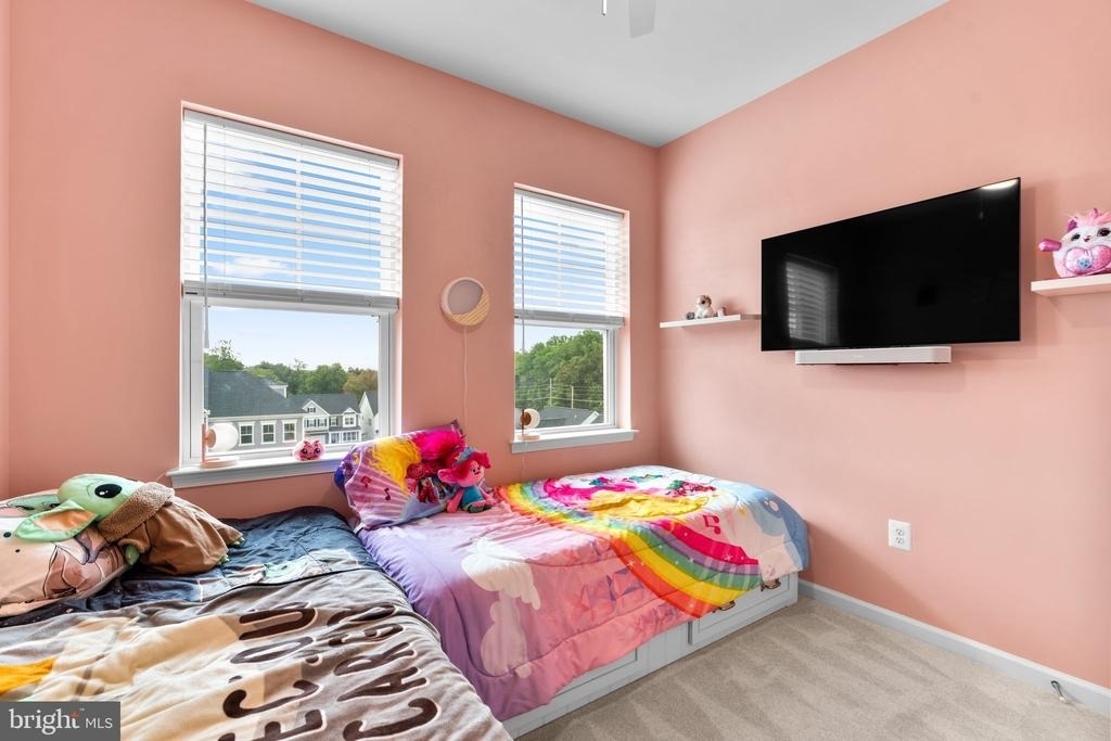 22917 Mater Way - Photo 23