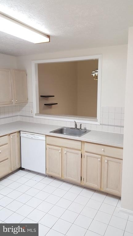 948 Windbrooke Drive - Photo 9