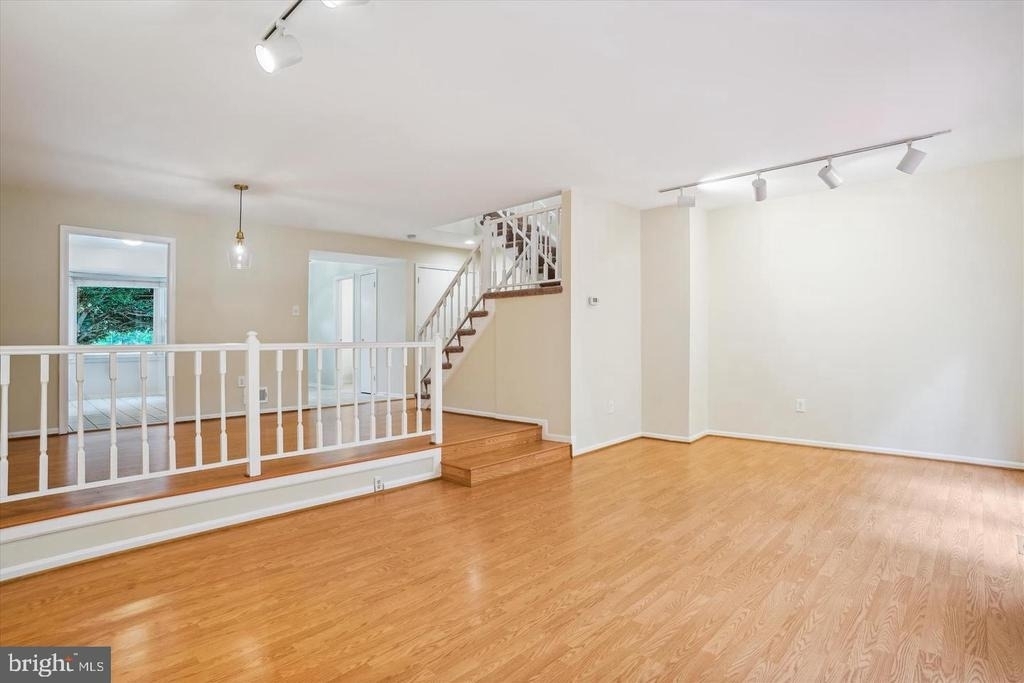 7768 Heatherton Lane - Photo 3