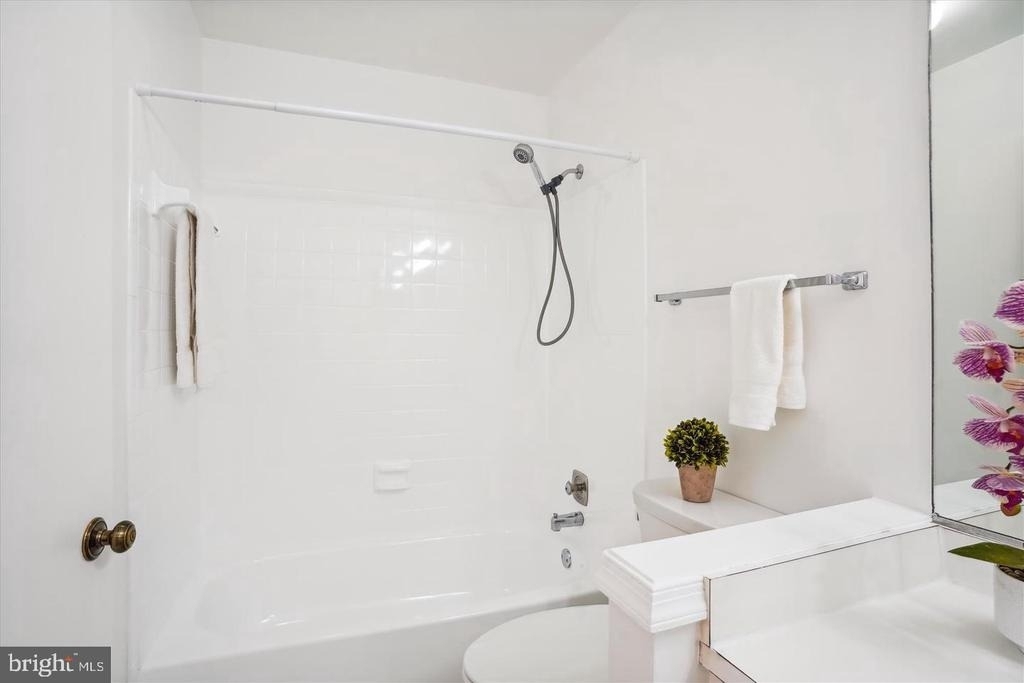 7768 Heatherton Lane - Photo 24