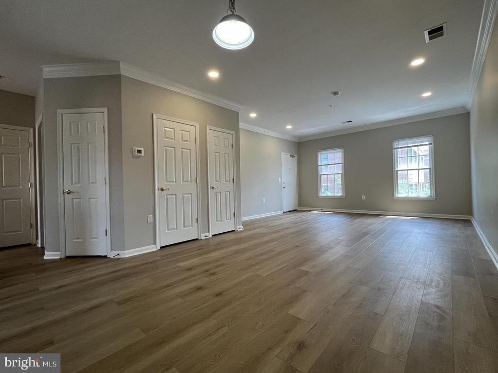 253 Market Street W - Photo 18
