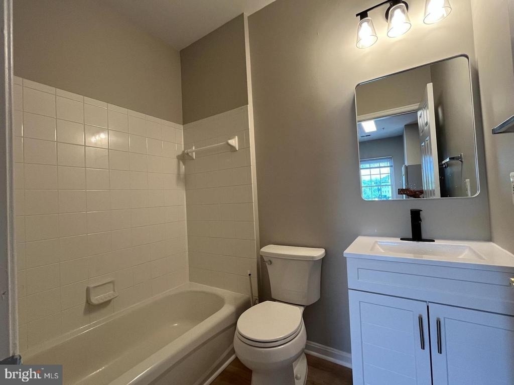 253 Market Street W - Photo 13