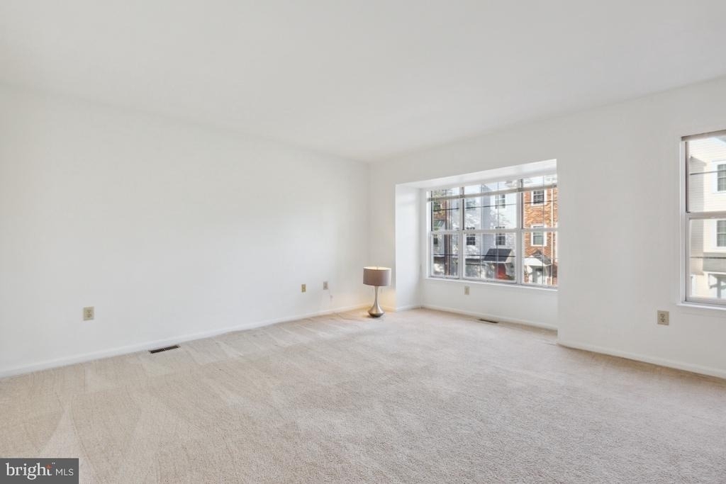 18221 Fox Chase Circle - Photo 1
