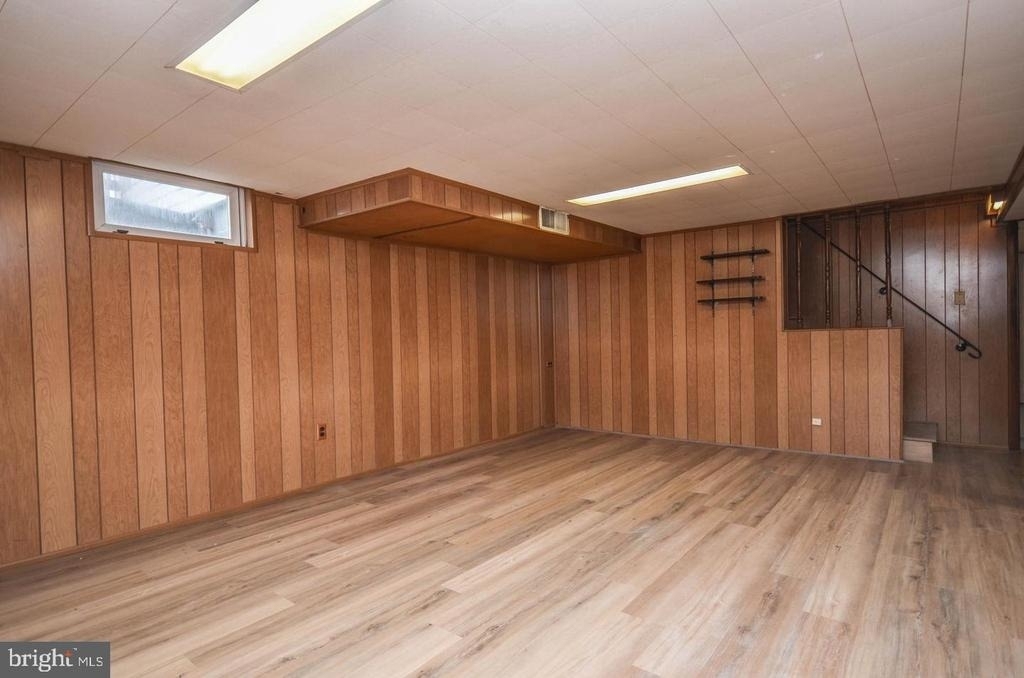 4426 Hallet Street - Photo 31