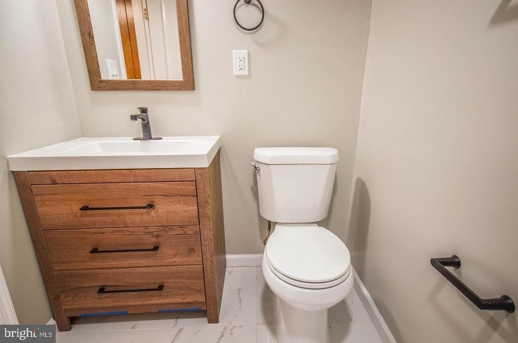 4426 Hallet Street - Photo 39