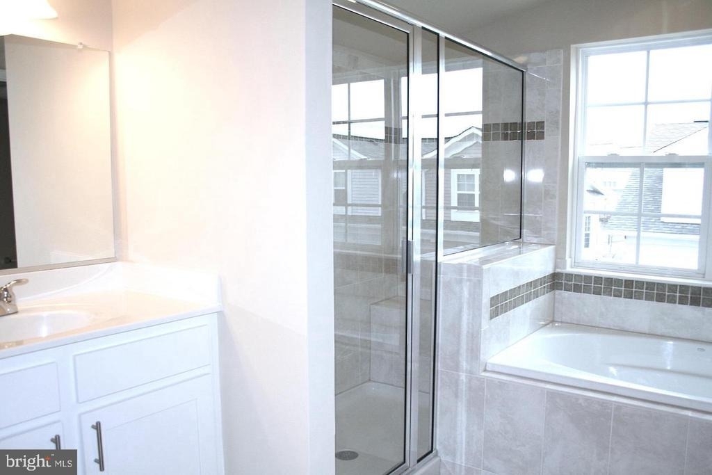 11926 Weybridge Lane - Photo 6
