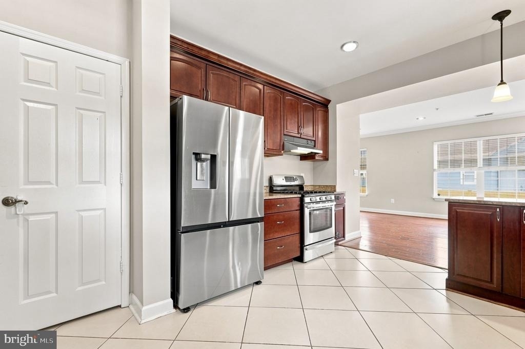 10717 Bentley Lane - Photo 7