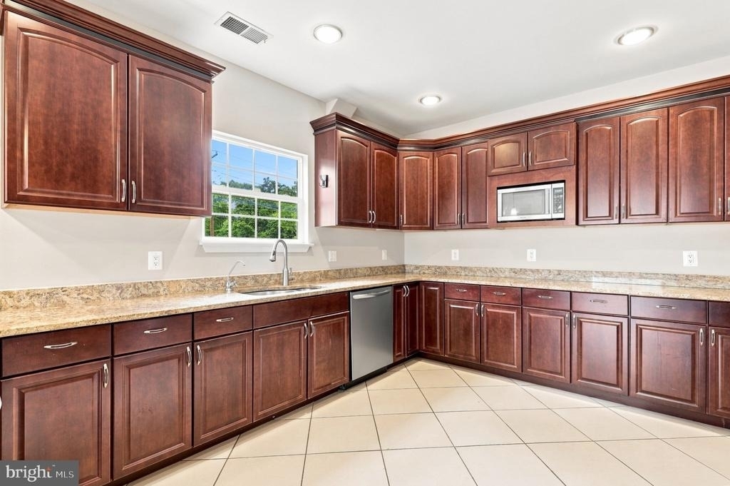 10717 Bentley Lane - Photo 8