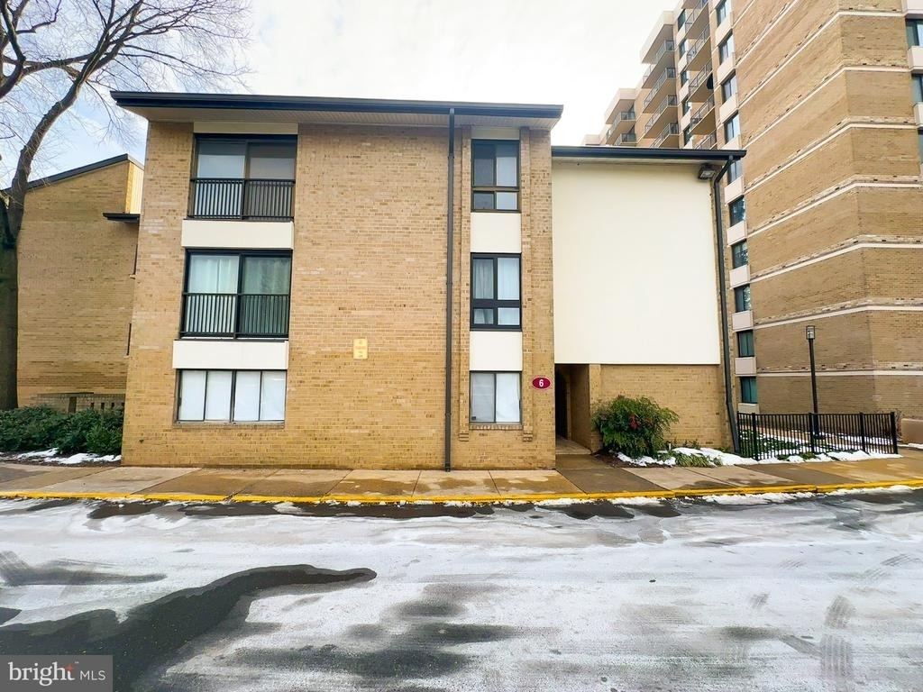 6 Monroe Street - Photo 0
