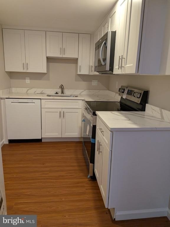 2102 Luzerne Avenue - Photo 8
