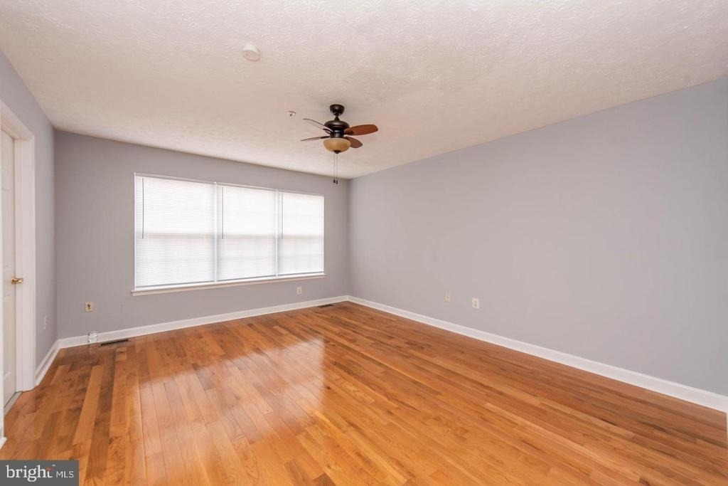 8404 Oak Meade Way - Photo 8