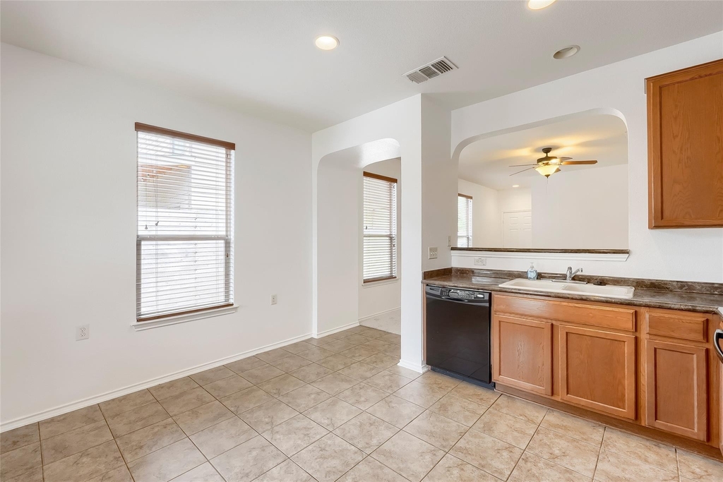 8921 Stambourne St - Photo 16